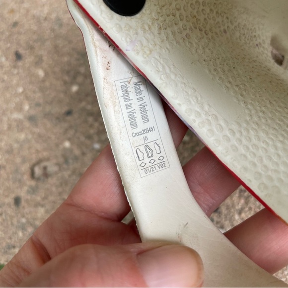 CROCS Kids Rainbow Tie Dye Red Yellow Slip On Shoe Size 5 - Picture 13 of 13